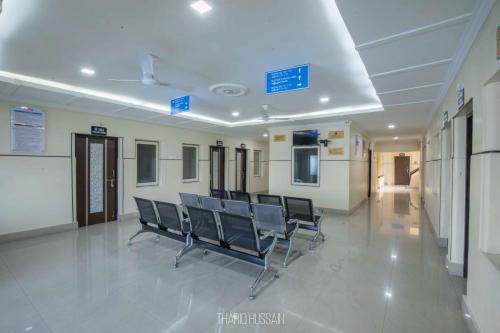 PATIENT-WAITING-AREA3